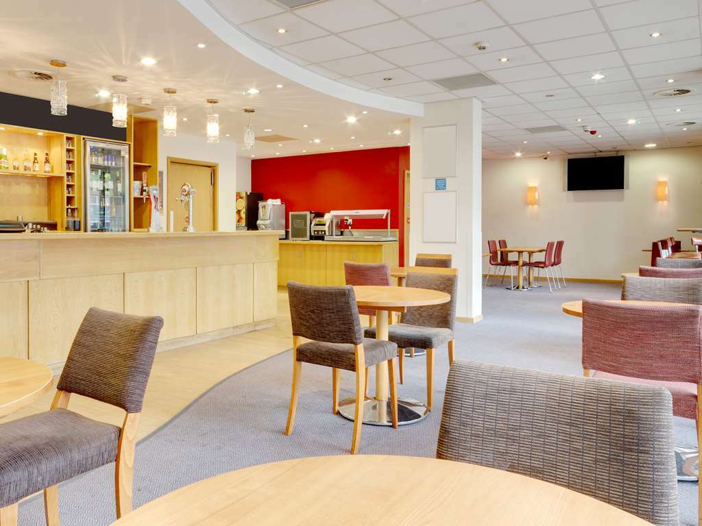 Travelodge Swansea Central Restaurant foto